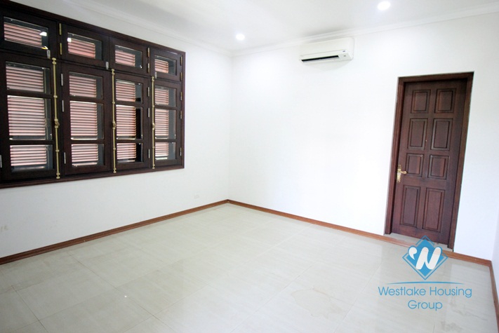 Lovely and elegant riverside villa for rent in Ciputra, Tay Ho, Hanoi